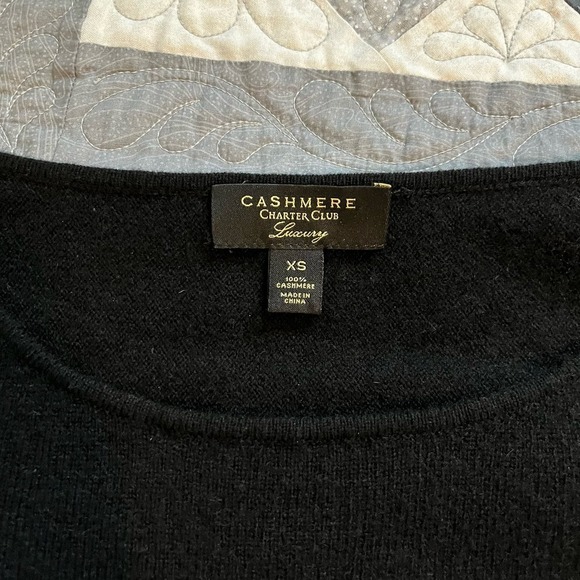 Charter club cashmere black sweater shark bite hem women’s xs - Picture 3 of 10